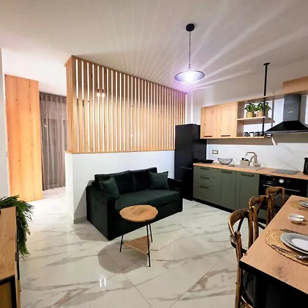 Anthouli Homes 1, Steps From And Centre