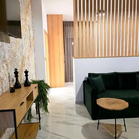 Anthouli Homes 1, Steps From And Centre Appartement *